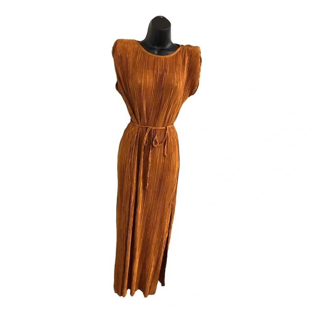 Sincerely Jules gold mustard brown pleated plisse shoulder pads dress size small